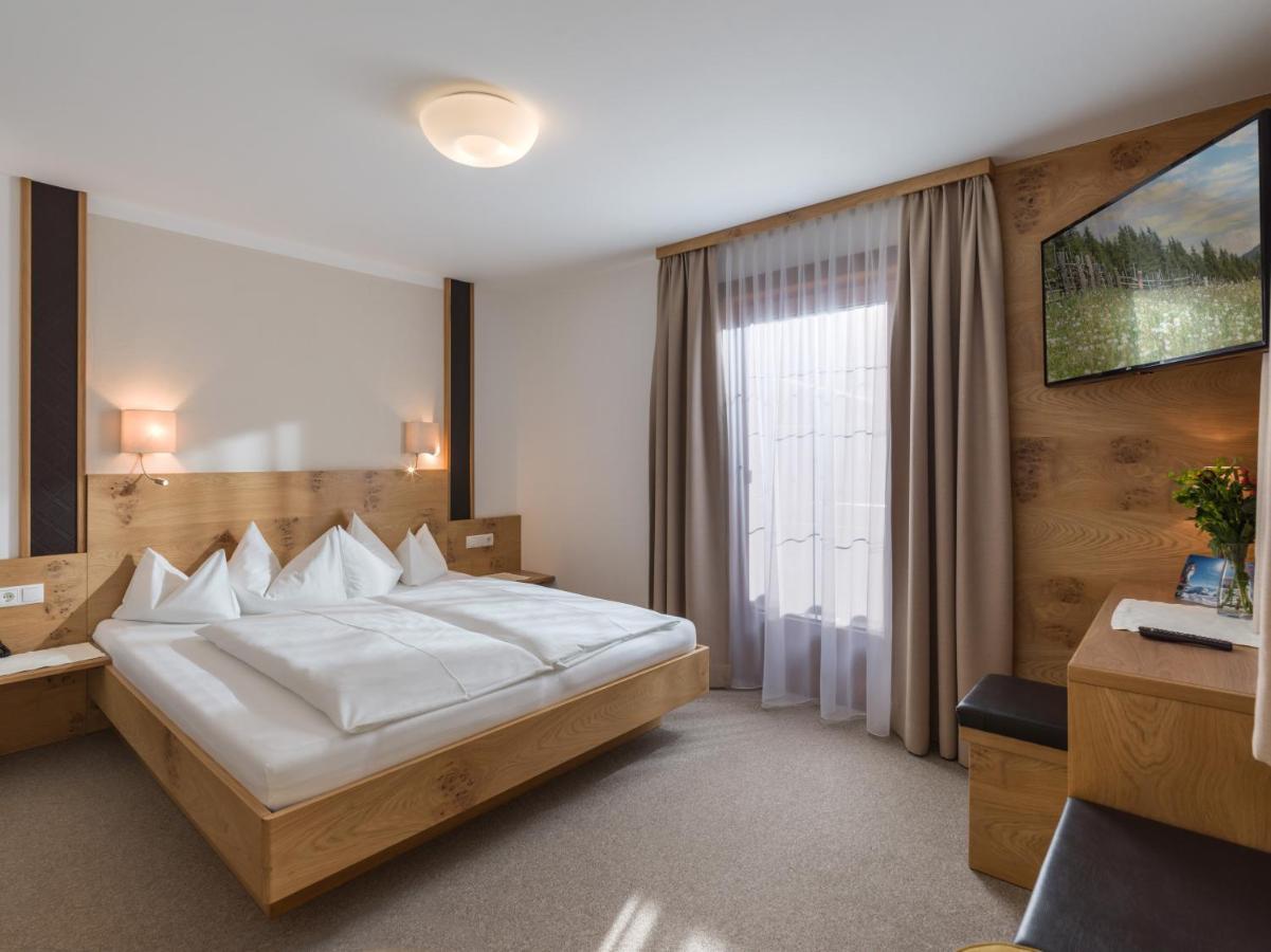 Hotel Koessler Tux Ngoại thất bức ảnh